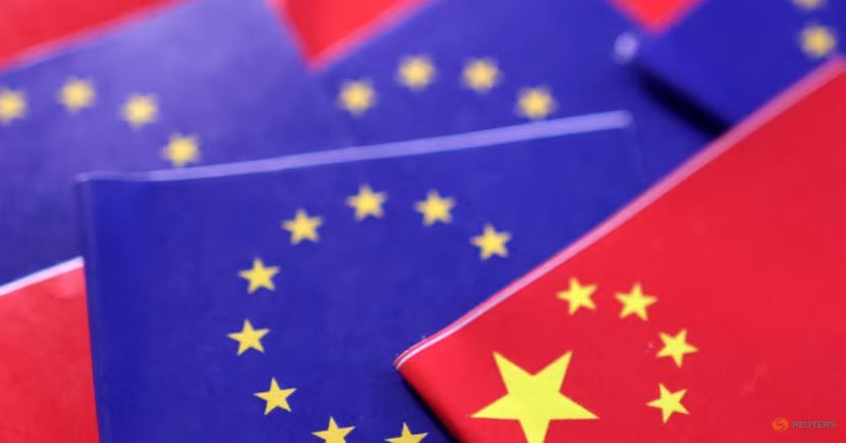 Trung Quốc áp thuế chống bán phá giá với rượu mạnh EU, cognac Pháp tạm thoát