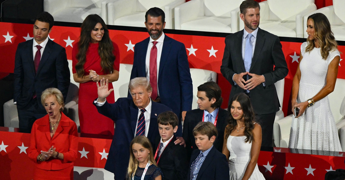 4 người con của ông Trump không bị ảnh hưởng bởi sắc lệnh về quyền quốc tịch theo nơi sinh