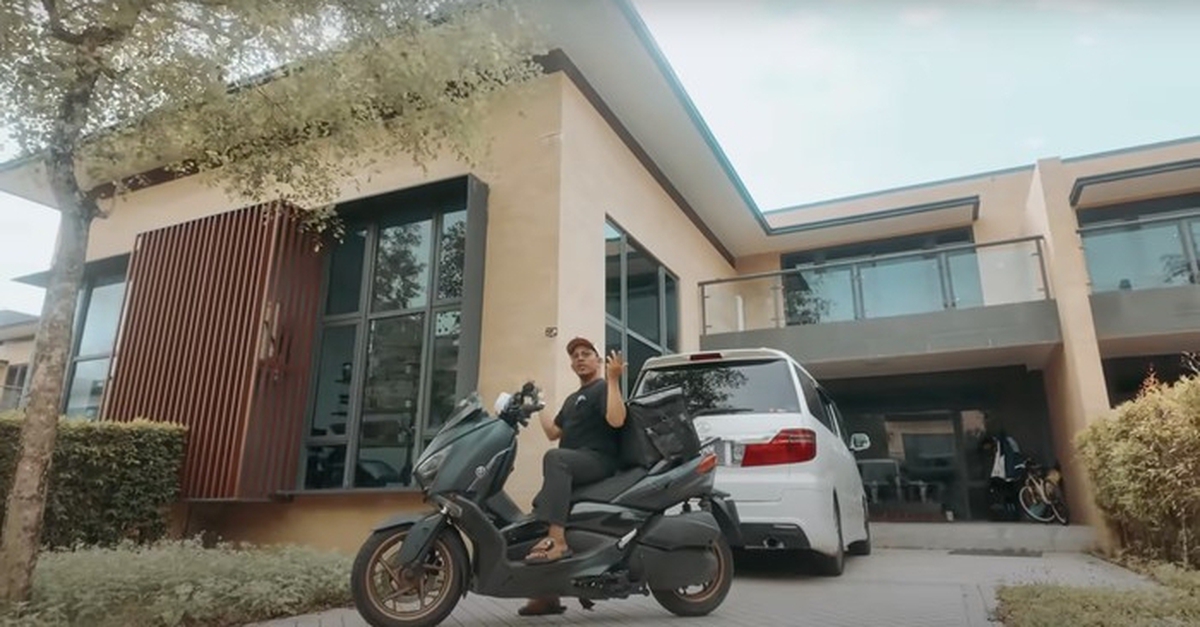 Tài xế Grab sống trong biệt thự, thu nhập trăm triệu/tháng song thú nhận: 'Kiếm được nhưng bấp bênh'