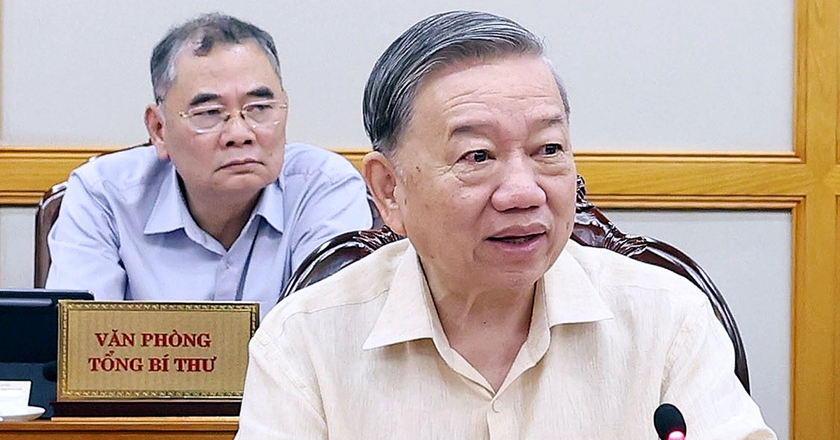 Tổng Bí thư: Sửa đổi, bổ sung quy định chế độ tiền lương, phụ cấp với cán bộ, công chức