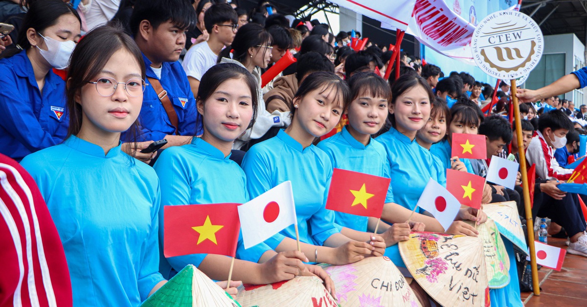 Sôi nổi giải bóng đá gắn kết văn hóa Việt - Nhật 2025