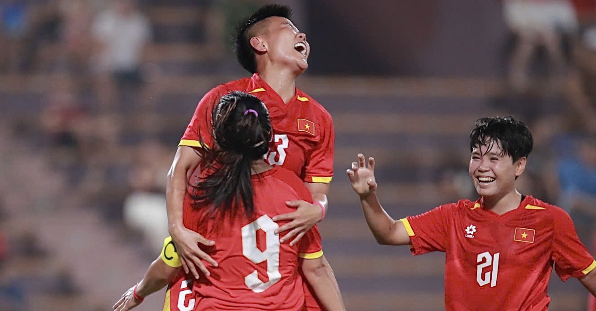 Tuyển nữ Việt Nam - Guam (hết hiệp 1) 3-0: Bích Thùy lập cú đúp