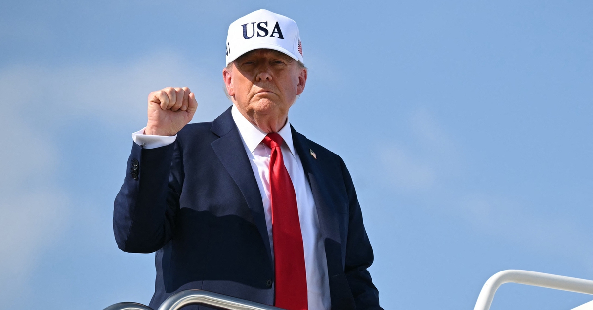 Ông Trump thông báo thuế cho 12 nước bằng thư, cảnh báo áp thuế lên tới 70% từ 1-8