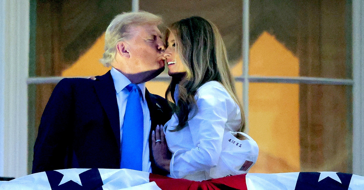 Nước Mỹ tưng bừng đón Quốc khánh, ông Trump 'ăn mừng kép' tại Nhà Trắng