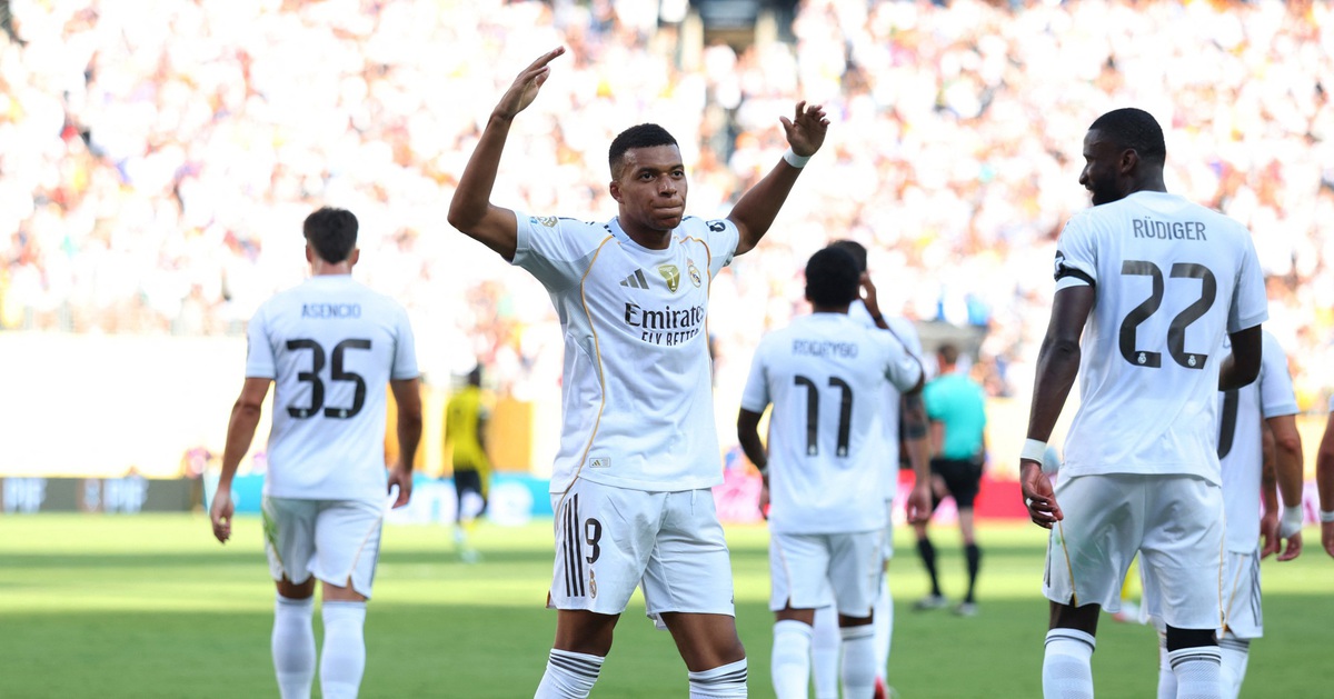 Rút đơn kiện, Mbappe vẫn đòi 55 triệu euro từ PSG