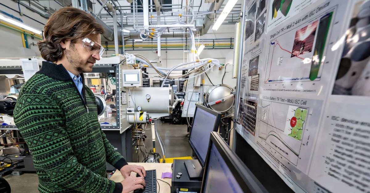 Hàng trăm ngàn bài báo khoa học bị phát hiện do AI viết