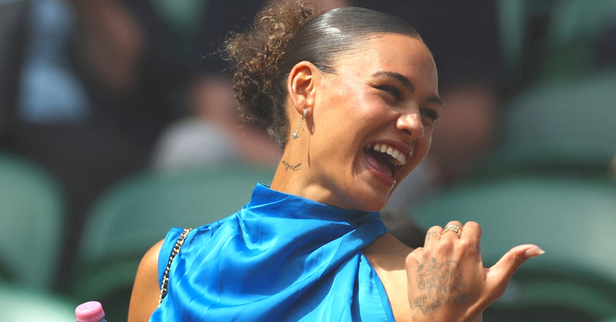 Ngôi sao bóng đá xinh đẹp gây sốt khi cổ vũ bạn trai tại Wimbledon 2025