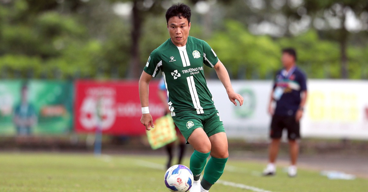 CLB Trường Tươi Bình Phước chia tay 'Ronaldo Việt Nam'