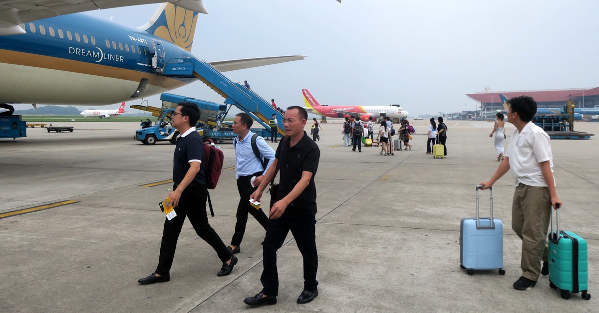 Hàng không Việt Nam 'bung lụa'