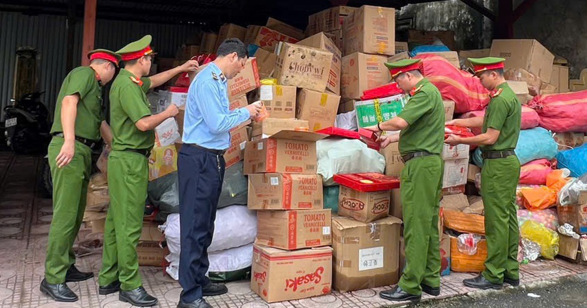 Tiêu hủy 25 tấn hàng giả, hàng kém chất lượng tại làng nghề La Phù