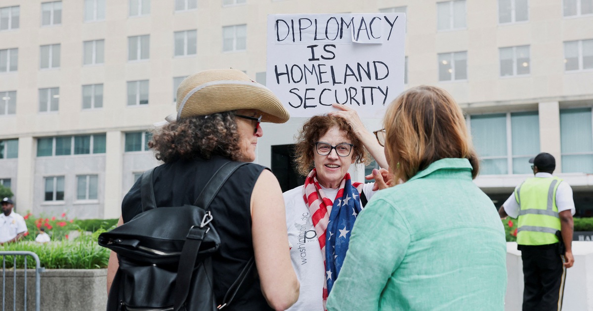 Tòa Tối cao Mỹ mở đường cho ông Trump sa thải hàng loạt nhân viên chính phủ