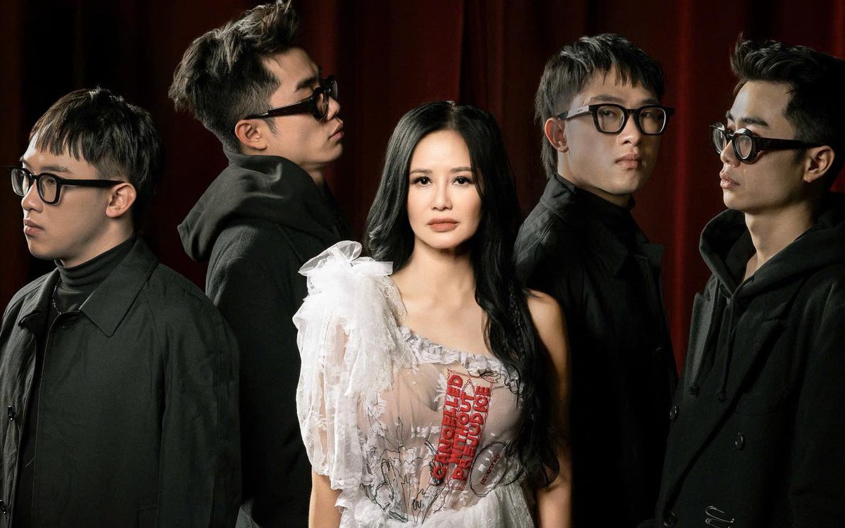 Ca sĩ Hồng Nhung hát khác đi sau khi mắc bệnh ung thư