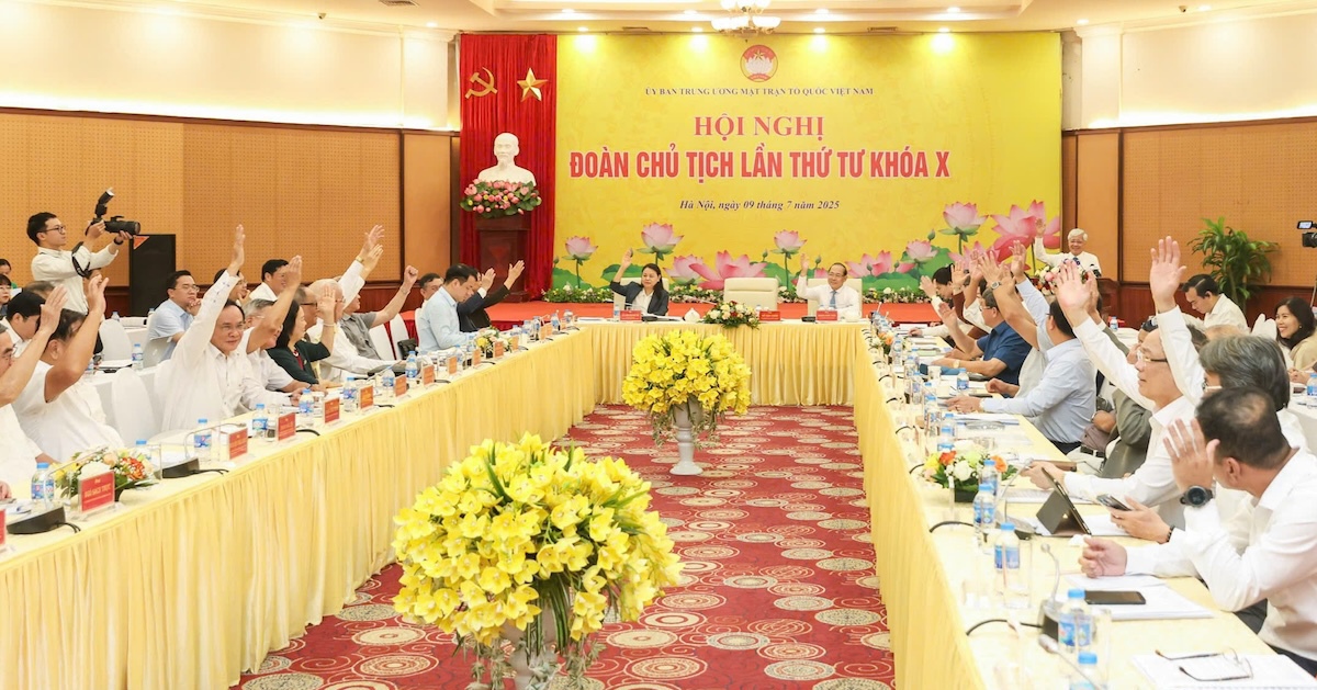Giới thiệu nhân sự phó chủ tịch Ủy ban Trung ương MTTQ Việt Nam