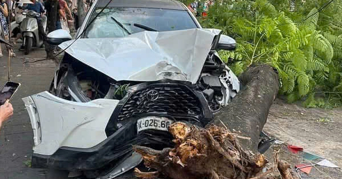 Công an thông tin vụ nữ tài xế ô tô tông liên hoàn 12 xe máy: 10 người nhập viện, 1 người tử vong