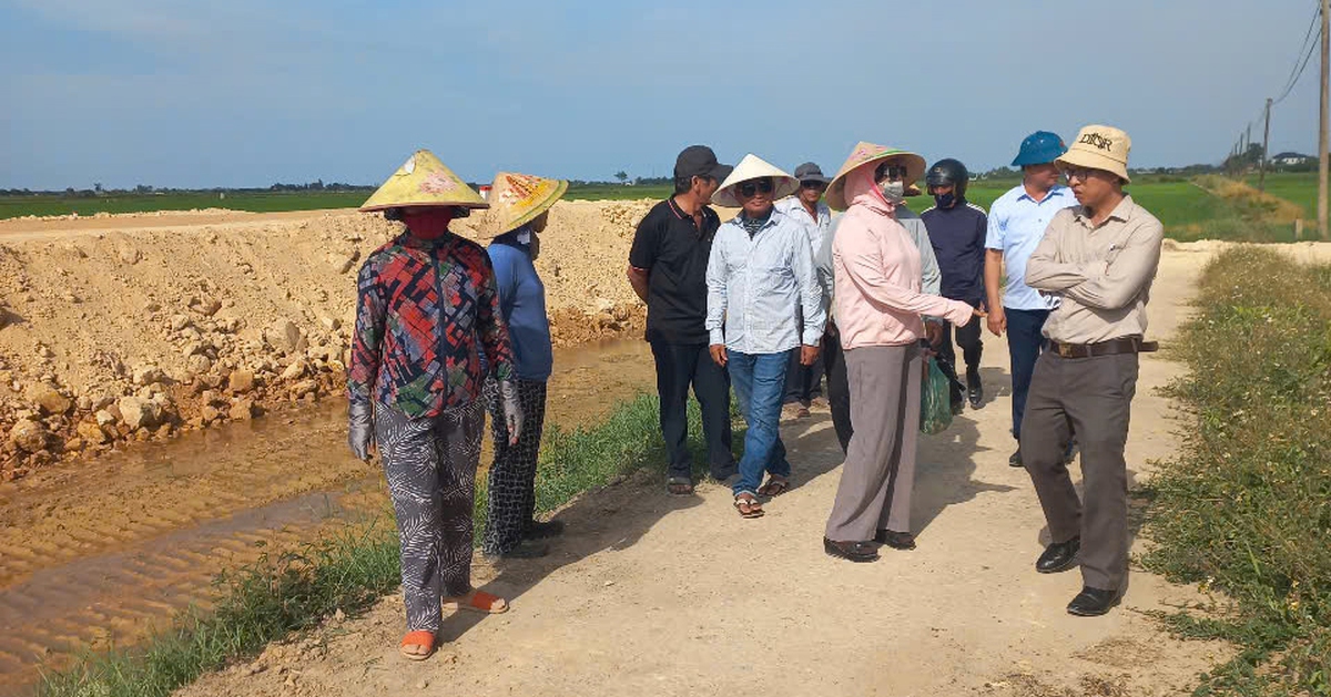 Sau 1 năm sống tạm bợ, người dân được cấp đất tái định cư nhưng vẫn chưa thể xây nhà