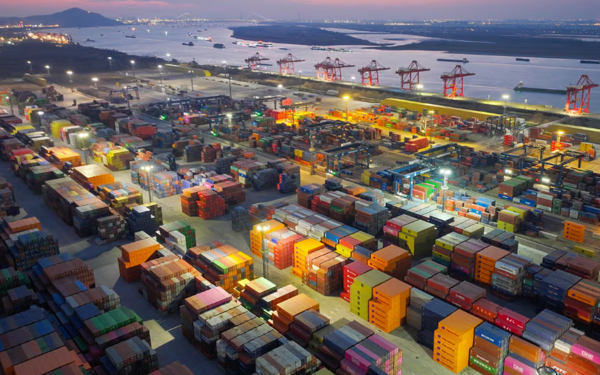 Canada thất vọng, Thụy Sĩ kêu gọi đàm phán sau khi Mỹ tăng thuế đột biến