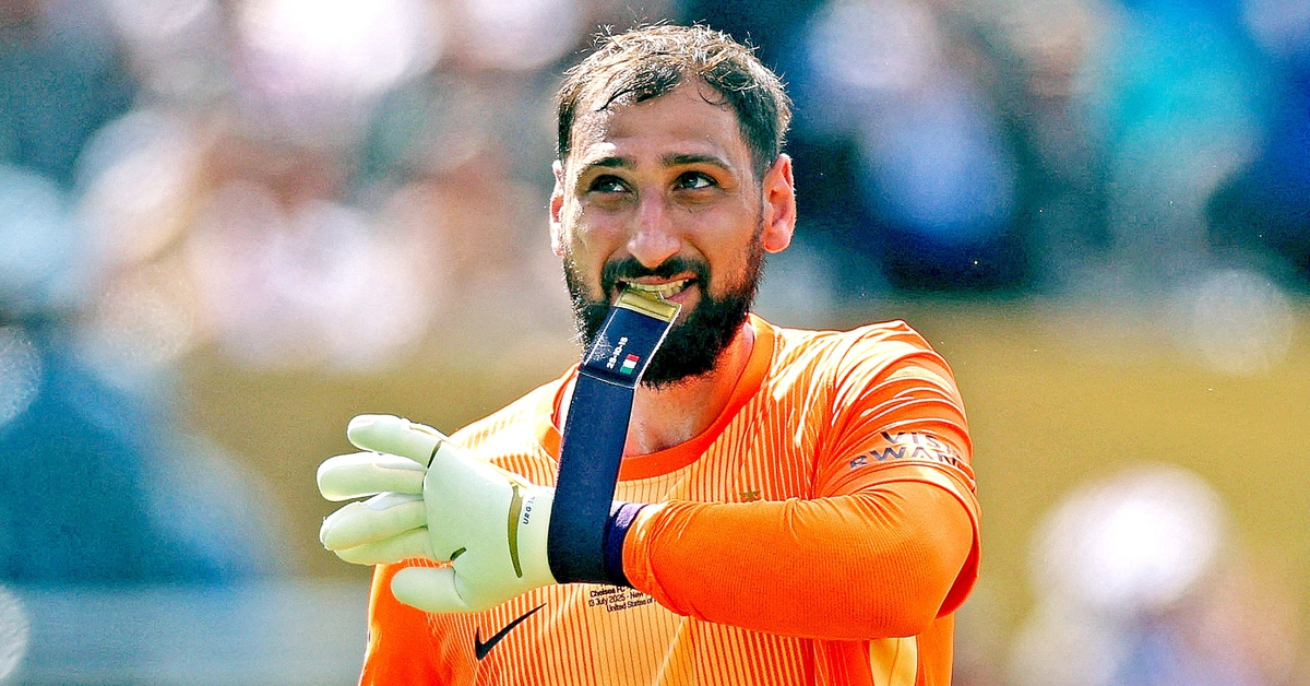 Ở đỉnh cao, PSG vẫn thanh lọc đội hình