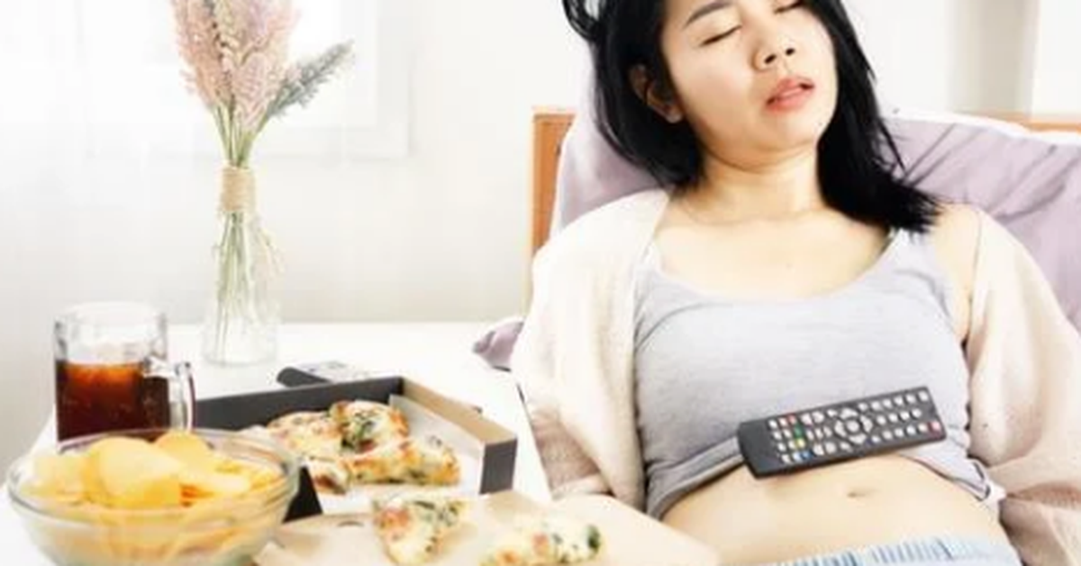 Khoa học lý giải hiện tượng 'căng da bụng trùng da mắt'