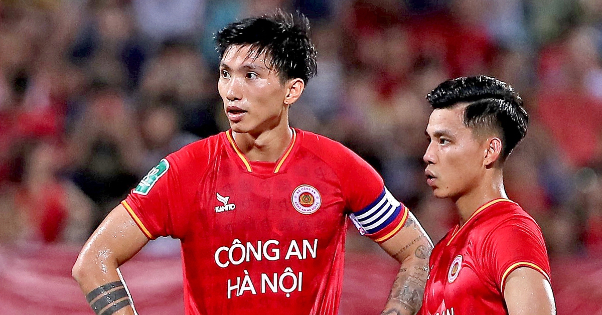 Văn Hậu được đăng ký đá lượt đi V-League 2025 - 2026