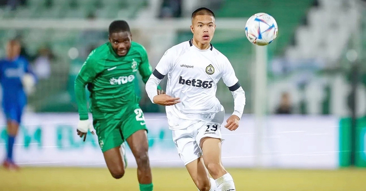 Cầu thủ Việt kiều ồ ạt về nước thi đấu: Bóng đá Việt Nam hưởng lợi