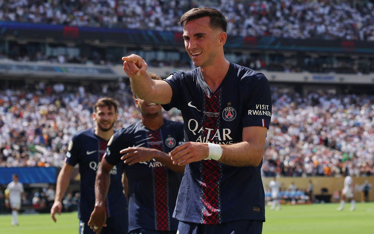 Khán giả Việt Nam đã có thể xem PSG khuynh đảo Ligue 1 mùa 2025-2026