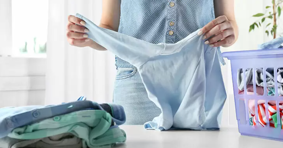 Mẹo nhỏ giúp 'cứu' quần áo bị co rút sau khi giặt