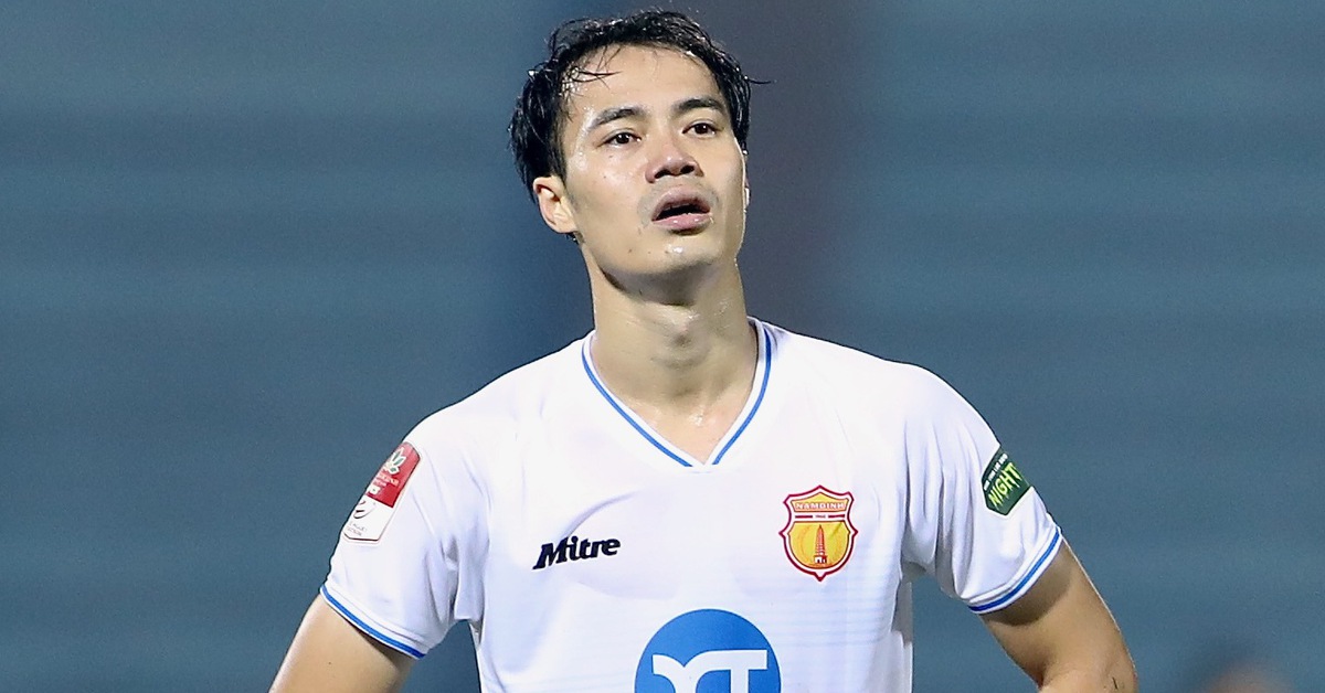 Văn Toàn nghỉ hết năm 2025