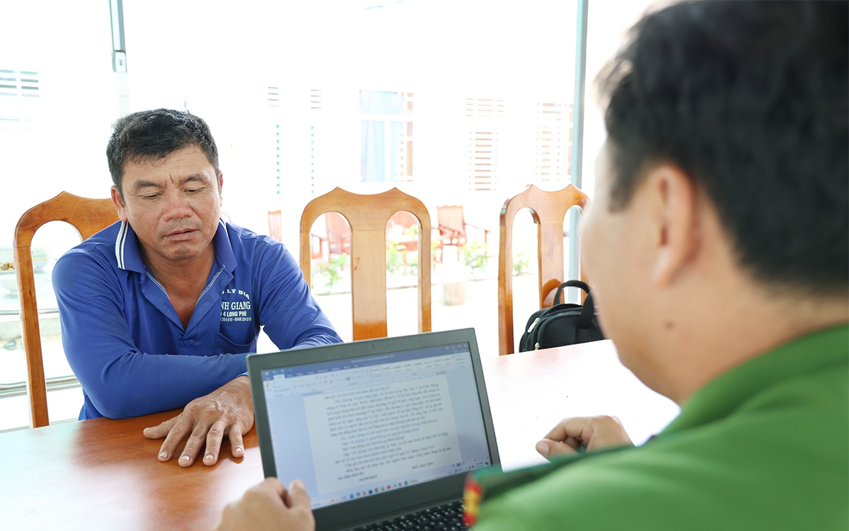Tạm giữ hai người dùng điện bẫy chuột làm chết người