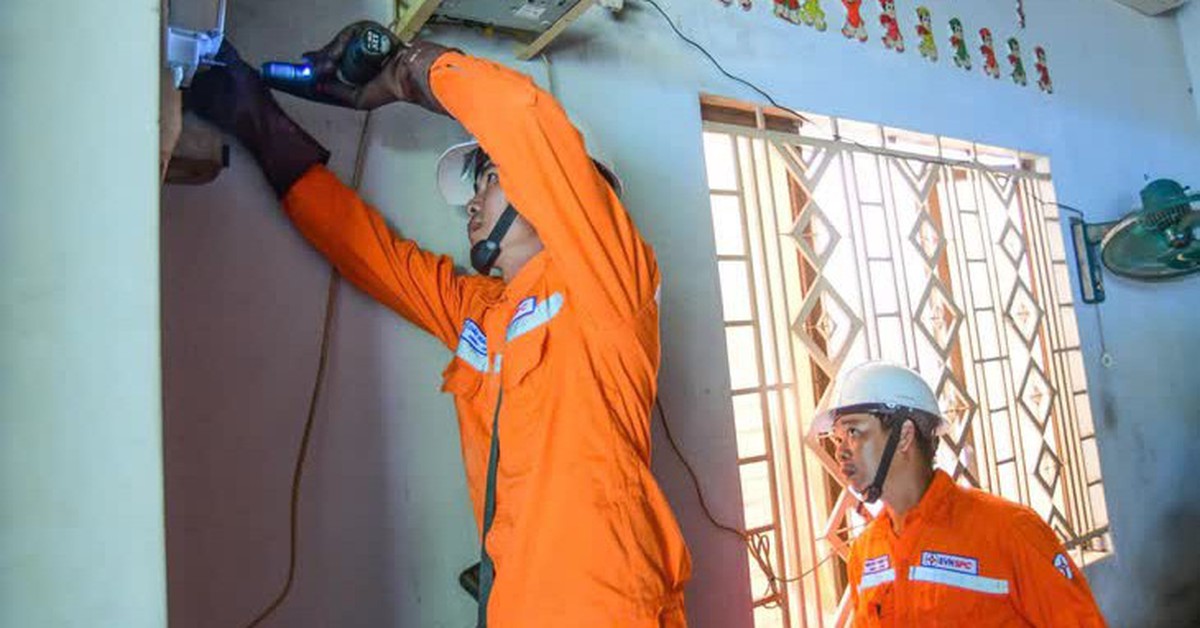 EVN lỗ lũy kế 44.792 tỉ đồng, Bộ Công Thương đề xuất tính khoản lỗ vào giá bán lẻ điện