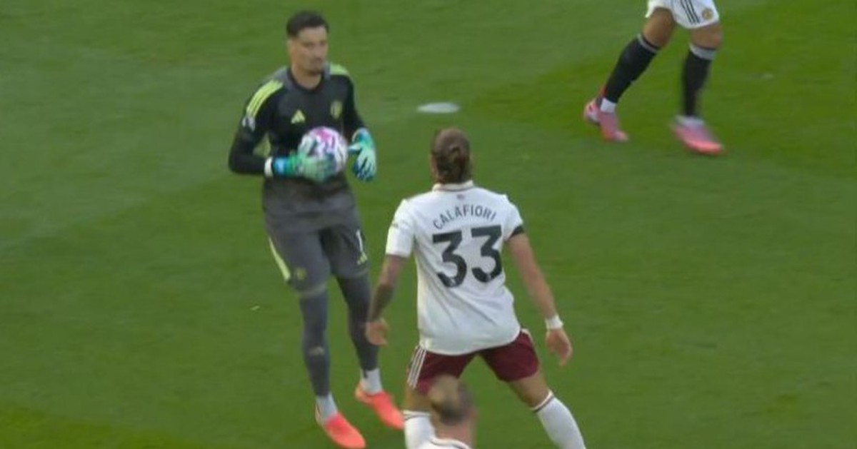 CĐV phát cuồng với chiến thuật kiếm phạt góc tinh quái của Arsenal