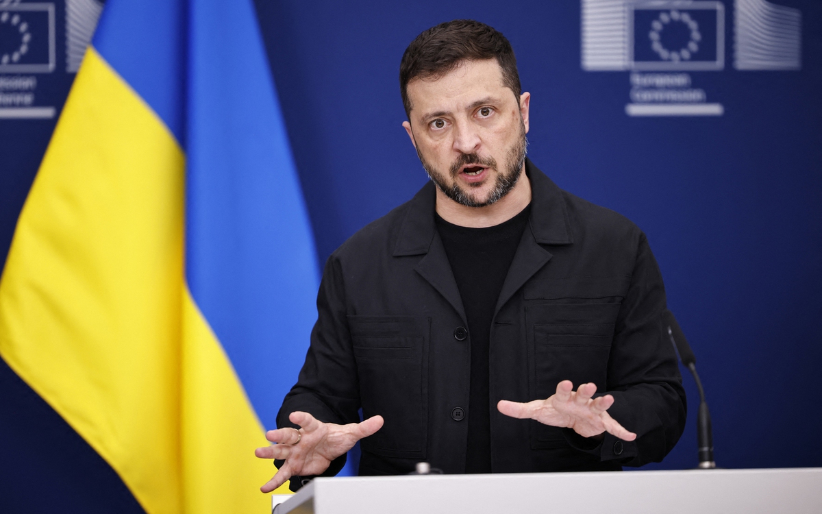 Ông Zelensky cáo buộc Nga tấn công trước thềm hội nghị ở Washington