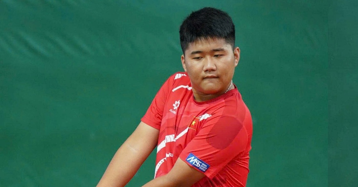 Lê Tiến Anh gây bất ngờ ở vòng loại Roland Garros Junior