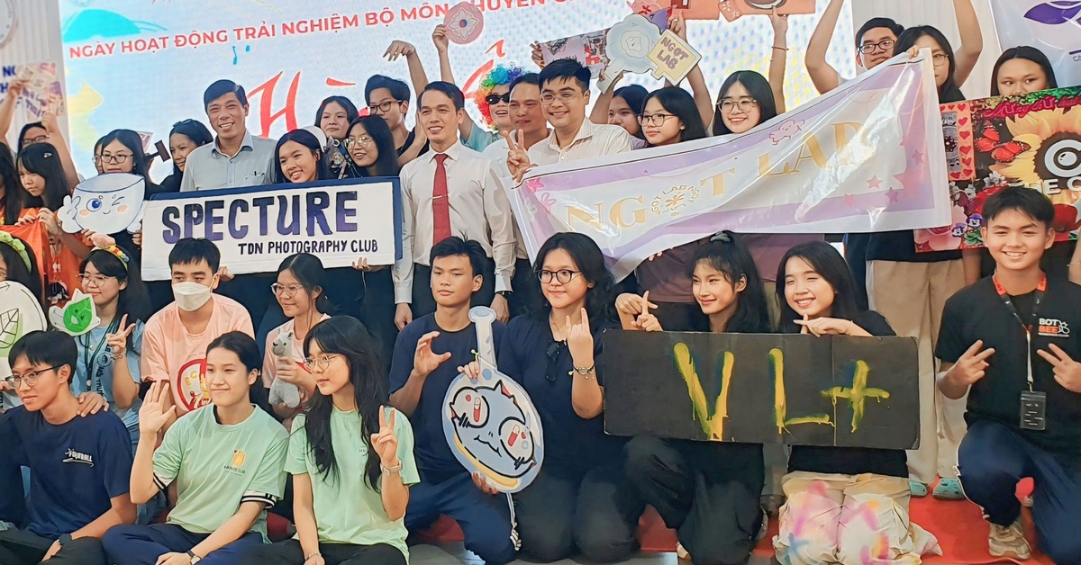 Học sinh lớp 10 vui hết cỡ trong ngày hội trải nghiệm Trường THPT chuyên Trần Đại Nghĩa - Tuổi Trẻ Online