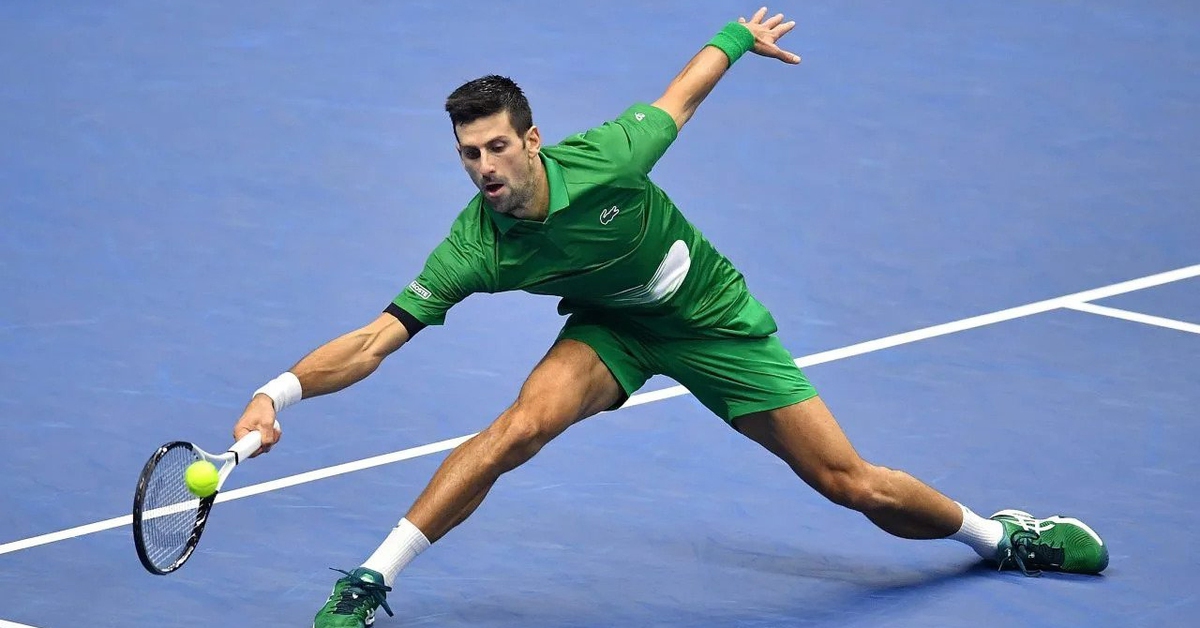 Tay vợt Novak Djokovic đặt chân vào thế giới bóng đá