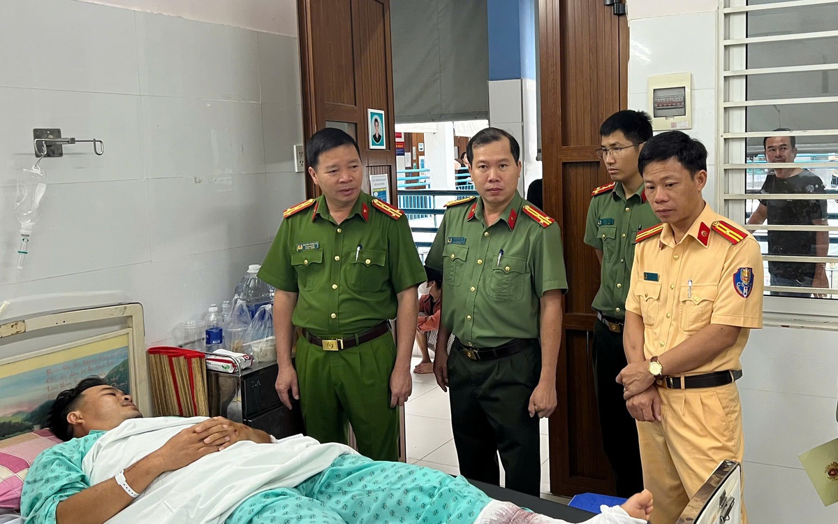 Khởi tố thiếu niên 17 tuổi chạy xe quá tốc độ, tông gãy chân cảnh sát giao thông