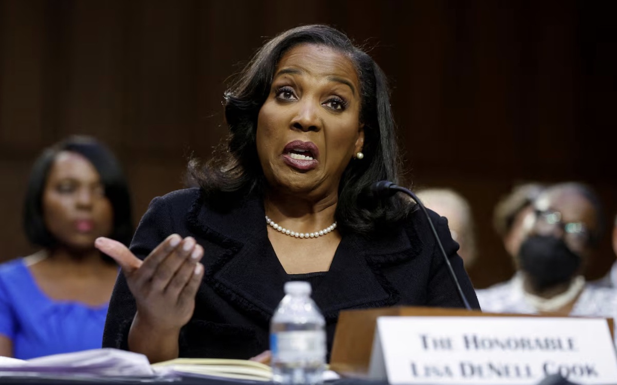 Ông Trump yêu cầu Thống đốc Fed Lisa Cook từ chức ngay lập tức