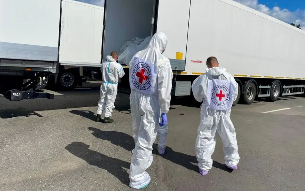 Ukraine nhận 1.000 thi thể binh sĩ từ Nga, trao trả 19 thi thể