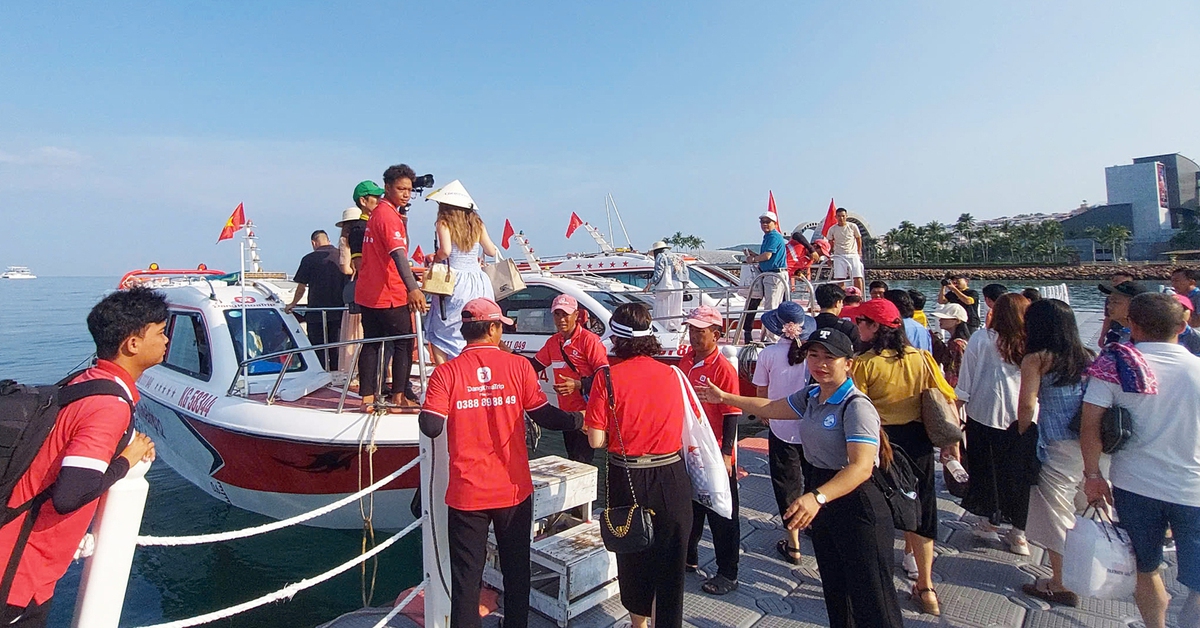 Làm mới du lịch miền Tây