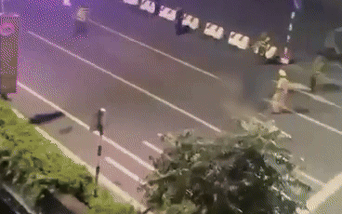 Xử lý nghiêm 2 thanh niên lao xe vào cảnh sát cơ động bảo vệ buổi hợp luyện A80