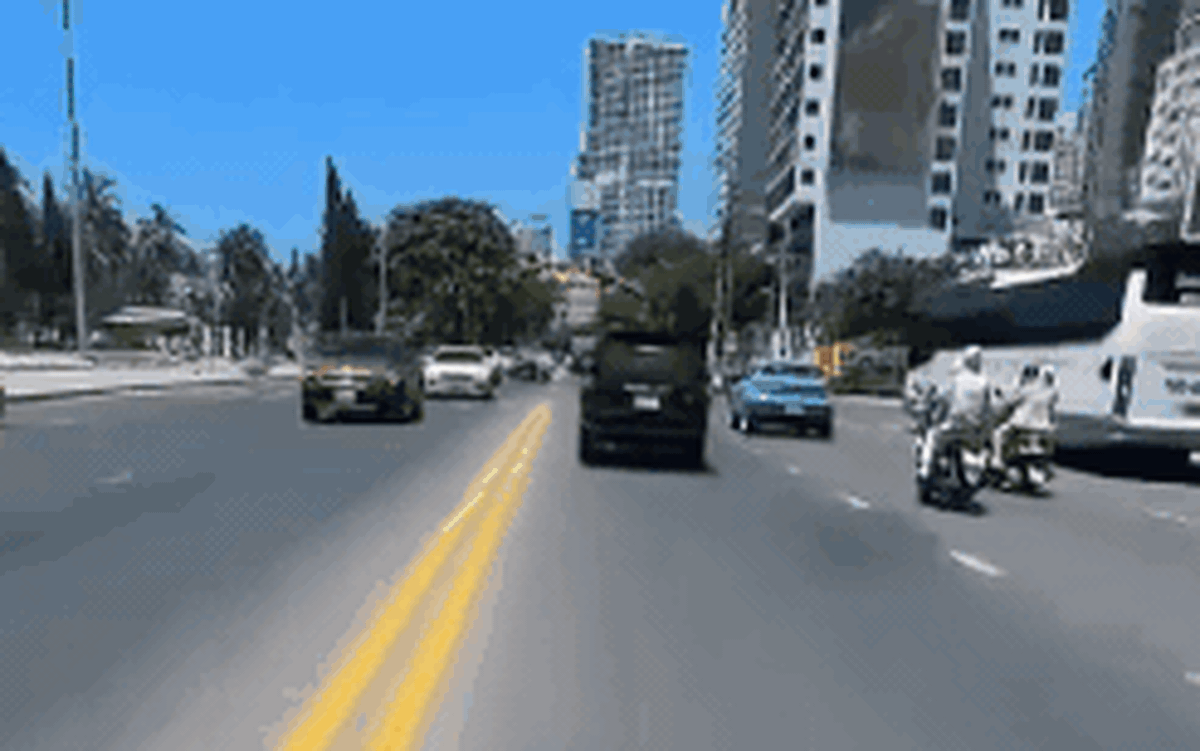 Thanh niên phóng xe tốc độ cao, lạng lách trên đường phố Nha Trang đã xuất cảnh sang Trung Quốc