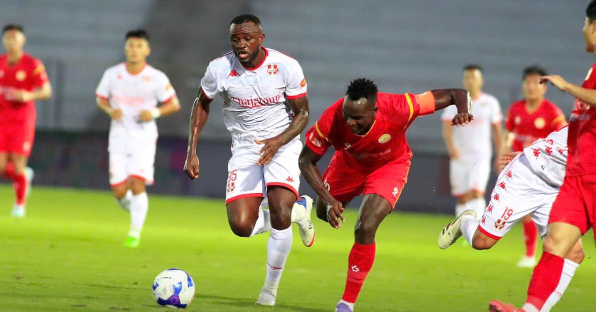 CLB Hải Phòng thắng 'hú vía' 10 người PVF-CAND