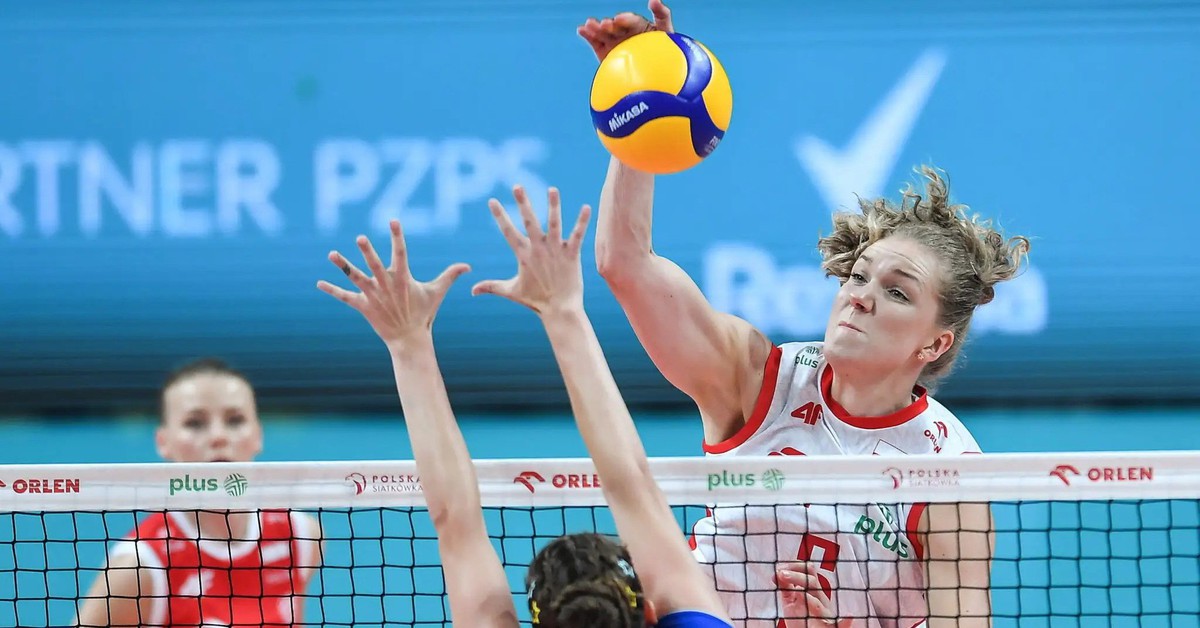 Agnieszka Korneluk - 'cây sào' 2 mét có thể khiến bóng chuyền nữ Việt Nam lo sợ