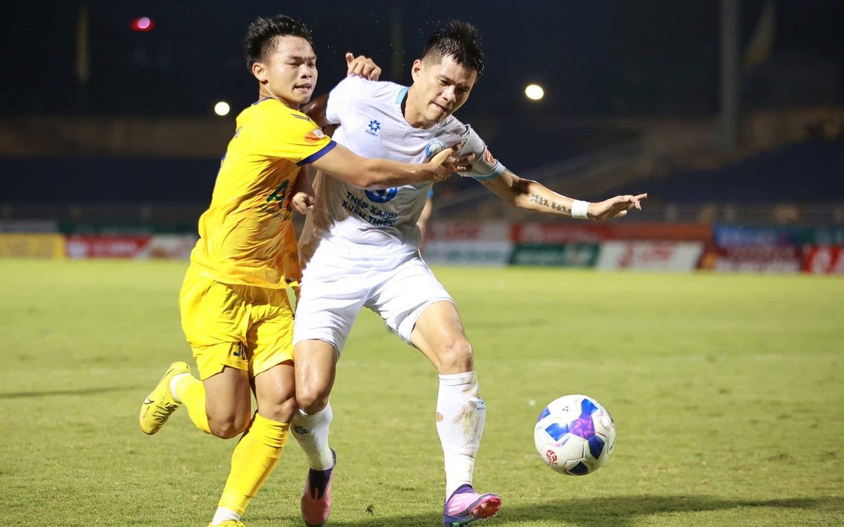 Nam Định thua trên sân Vinh, Sông Lam Nghệ An gây sốc