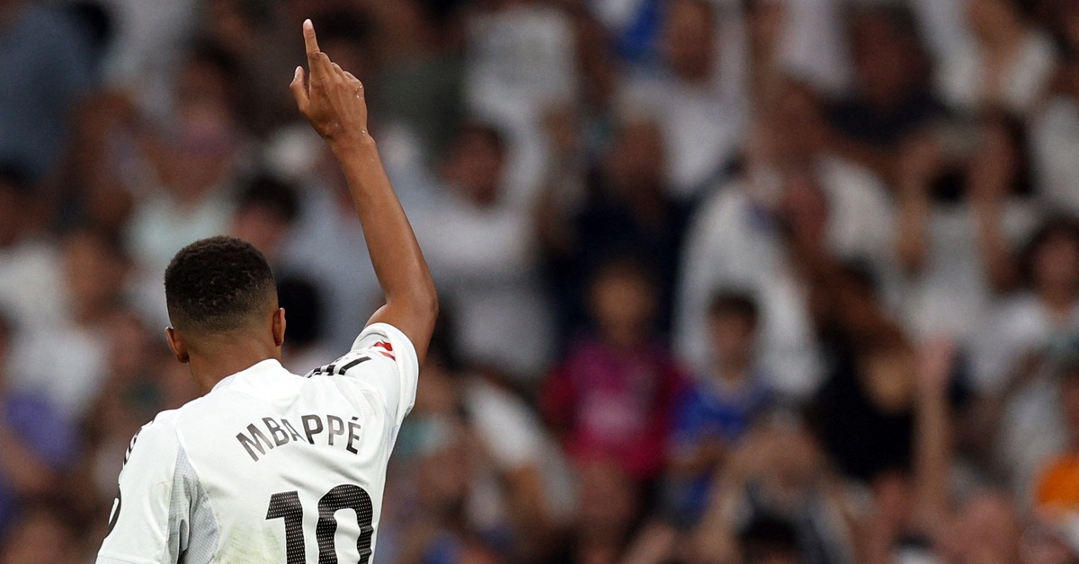 Mbappe có chiến thắng lời nguyền số 10?