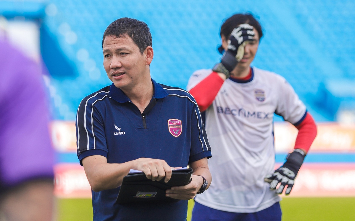 Vòng 2 V-League 2025 - 2026: Thách thức cho HLV Anh Đức