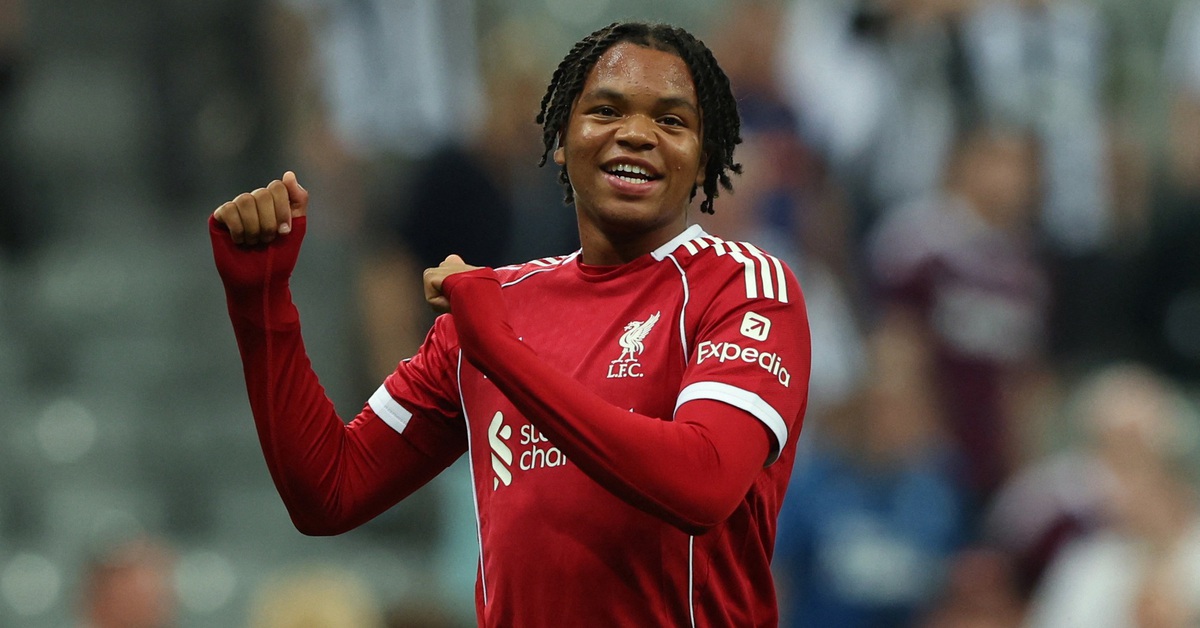 Cầu thủ 16 tuổi ghi bàn giúp Liverpool đánh bại Newcastle