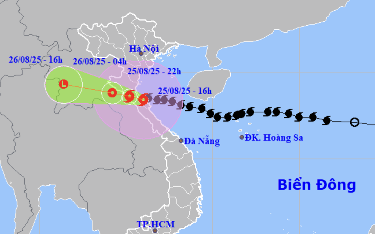 Vì sao gió bão số 5 giảm hai cấp trước khi cập bờ?