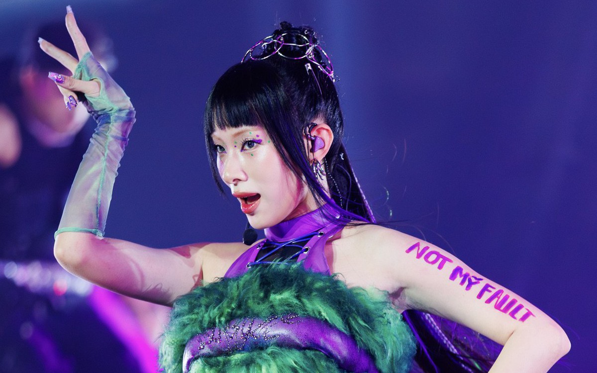 Em xinh say hi xin lỗi Mỹ Mỹ và ê kíp