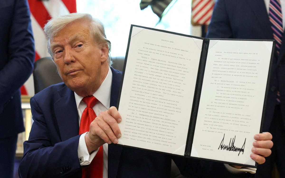 Ông Trump: 'Tôi không phải là độc tài'