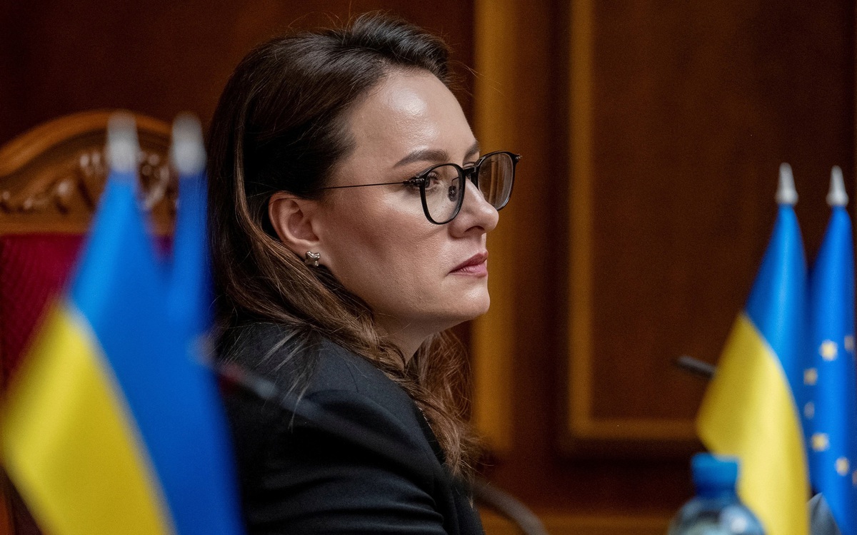 Ukraine cho phép nam giới từ 18 đến 22 tuổi được tự do qua lại biên giới